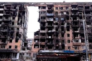"Нас кинули": Жителі Маріуполя скаржаться, що окупанти не відновлюють зруйновані будинки