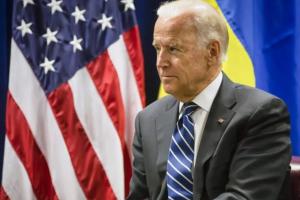 Байден подписал оборонный бюджет на 2024 год, включающий выделение помощи Украине