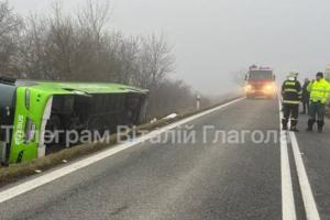 В Словакии перевернулся автобус с украинцами: есть пострадавшие