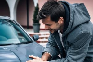 Навіщо в авто потрібні лак для нігтів, лимон та зубна паста: дешеві та ефективні хитрощі для водіїв-початківців