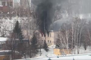 В российской Казани горят казармы высшего танкового командного училища