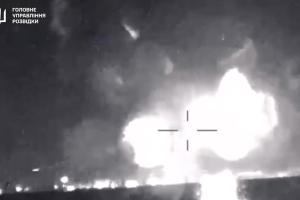 Морські дрони ГУР вночі знищили відразу два російські катери в окупованому Криму
