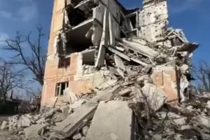 "Сплошные руины": Российские пропагандисты показали "освобожденный" поселок Тошковка на Луганщине