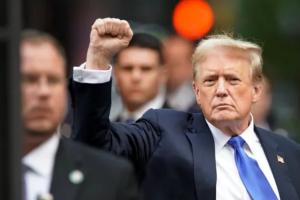 Суд присяжных вынес обвинительный вердикт по делу Трампа