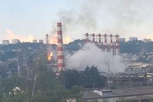 В российском Туапсе БПЛА атаковали нефтеперерабатывающий завод