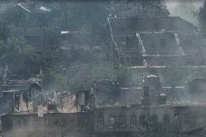 "Ще пару тижнів тому там було життя": У мережі з'явилися страшні кадри з Вовчанська - відео
