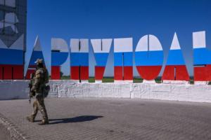 Оккупанты запустили первый поезд из Мариупольского порта до станции Волноваха - Андрющенко