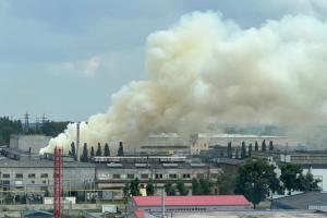 В российском Екатеринбурге пожар на заводе "Уралтрансмаш"