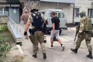 В окупованому Лисичанську силовики трохи "потрусили" торговців алкоголем та сигаретами
