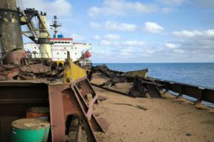 РФ атаковала гражданское судно с зерном в Черном море