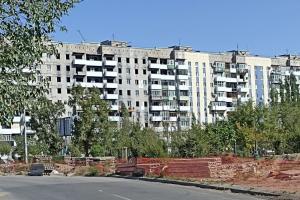 Жителі окупованого Сіверськодонецька стоять у величезних чергах, щоб підтвердити право власності на житло - ЛОВА