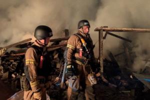 У Кривому Розі завершено аварійно-рятувальні роботи: вночі з-під завалів дістали тіло 3 загиблого