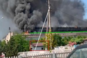 В оккупированном Мелитополе пожар на заводе "Гидромаш"