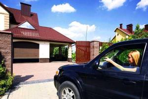 Види і особливості гаражних воріт