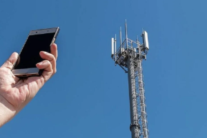 В Северодонецке разрешили локальную мобильную связь, но это ничего не изменит. связь в Северодонецке