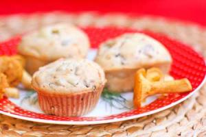 Маффины с ветчиной и лисичками