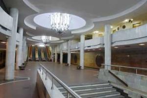 В Харькове перекрыли станции метро и вход в парк 