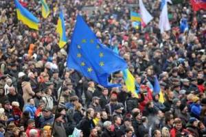 В Харькове евромайдановцы засобирались на площадь Ленина, где проводят свою акцию сторонники федерализации