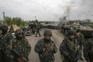 Военные показали отбитые у террористов российские "Град" и "Шмель"