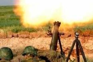 Террористы и российские военные обстреливают окраины Луганска