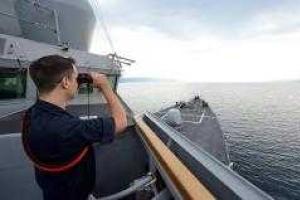 В Черное море входит американский ракетный эсминец