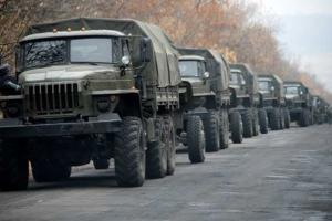 В Луганск движется колонна военной техники из России