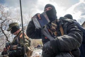 Хорошо утрамбованные рашисты прибывают в Донецк