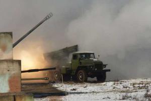 В районе Новоазовска российские войска перебрасывают свои тактические бронегруппы