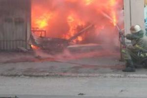 В Донецке снаряды попадали в жилые дома, и горел рынок «Ахил»