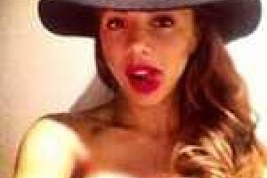 Сексапильная Седокова в сексапильном костюмчике