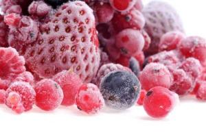 Как правильно замораживать ягоды