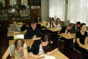 По поручению Яценюка, в школах больше будут изучать иностранные языки