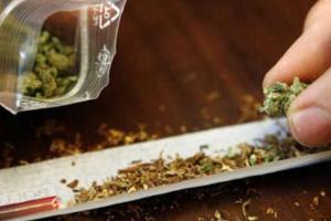 В России установщик жалюзи подрабатывал торгуя наркотиками