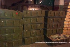 На контрольном посту «Березовое» задержали «КАМАЗ» битком набитый боеприпасами