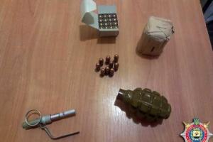 У военнослужащего на блокпосту ГАИ выявила гранату «Ф-1» и патроны