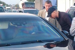 Киевская полиция оштрафовала кортеж Суркиса за спецсигналы