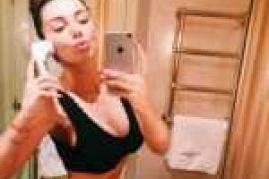 Анна Седокова похвасталась роскошным бюстом