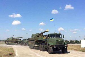 В Сети появилось видео, как на Донбасс отправили военную технику после капремонта