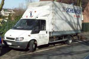 Концерн "Ford" получал взятки в петербургском порту