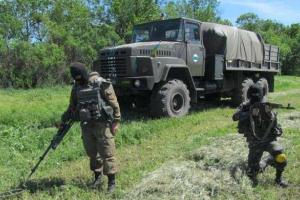 В результате обстрела Дзержинска пострадало 2 человека