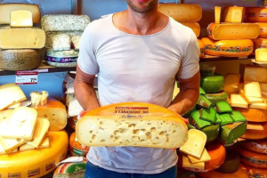 Левченко подшутил над российским законом: Если у вас, если у вас, если у вас сыра нет…