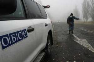 В соцсетях появилась информация, что в Донецке подожгли четыре машины ОБСЕ