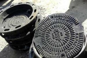 В Киеве установят современные люки и ливнеприемники