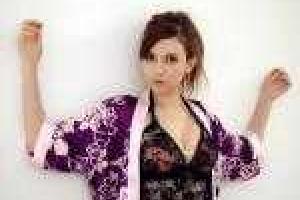 Китайский миллиардер арендовал порнозвезду на 15 лет 