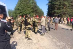 В Волынской области началась борьба за добычу янтаря