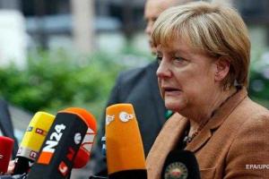 Меркель призывает на помощью Турцию, чтобы вместе решить миграционный кризис