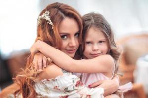 От певицы МакSим ушел муж ради дочери депутата