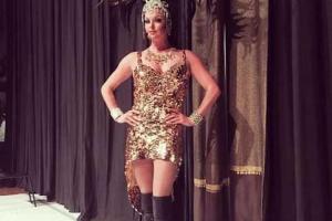 Волочкова пришла на школьный концерт в дерзком мини 