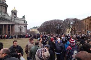 Жители Санкт-Петербурга рассказали, как их "приглашают" на митинги