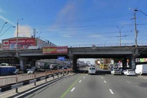 В Киеве в районе Шулявского моста будет ограничено движение транспорта 